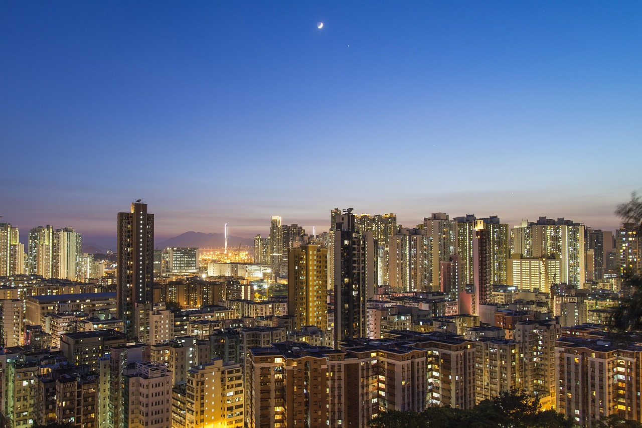 千禧，时代之光的双面解读